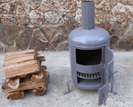 Potbelly stove for garage