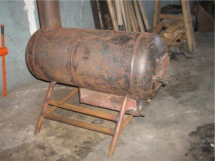 Old gas cylinder