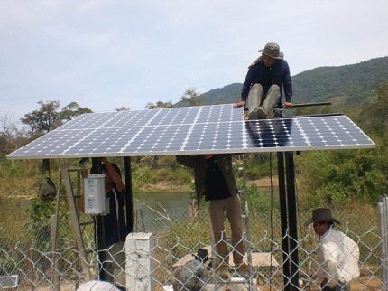 Montaje e instalación de panel solar.