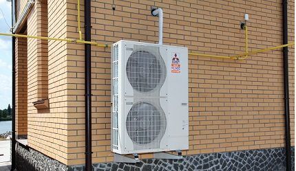 Industrial air heat pump