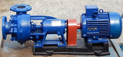 Cantilever circulation pump