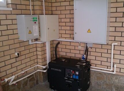 Independent power supply for a private home