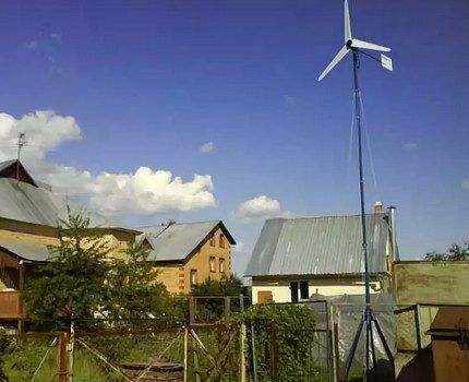 Wind generator for residential building