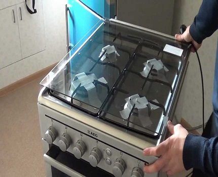 Dismantling a gas stove