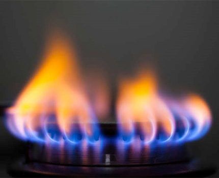 Incomplete combustion of gas in the burner
