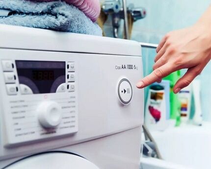 Selecting a program for the washing machine