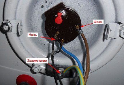 Electrical connection of the boiler