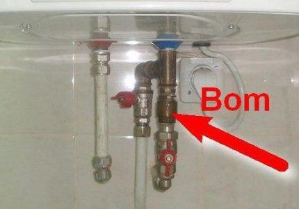 Incorrect piping with check valve