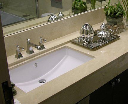 Luxurious bathroom countertop