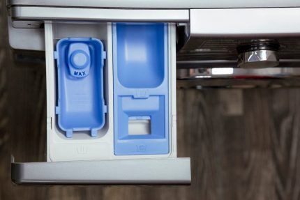 Dispenser with removable cell