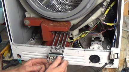Removing the heating element from the machine