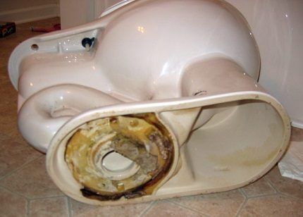 Removing an old toilet