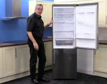 Refrigerator Nord with reversible door