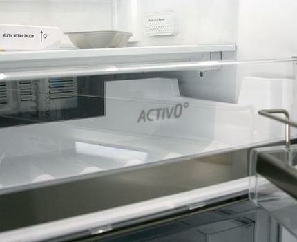 Atvērts ledusskapis Whirlpool WSG 5588