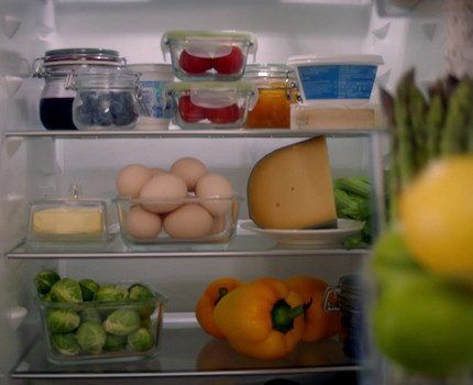 Shelves made of tempered glass in the Electrolux refrigerator