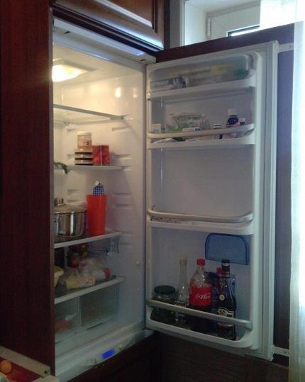 Modelo ng refrigerator mula sa serye ng BCB