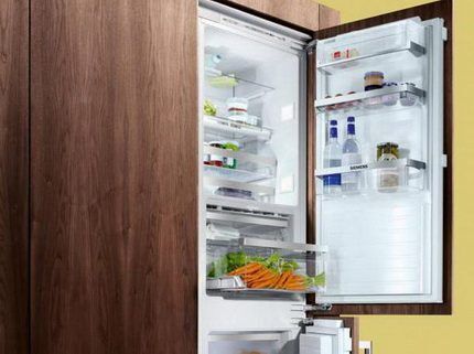 Built-in refrigerator