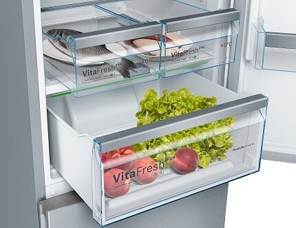 System for maintaining humidity and freshness in Bosch refrigerators