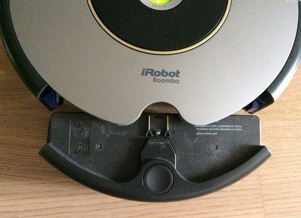 iRobot Roomba 616 trash container