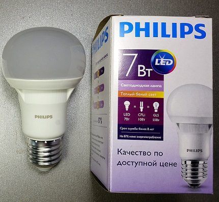 Phillips E27 LED Bulb