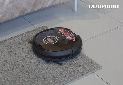 Abot-kayang robot vacuum cleaner 