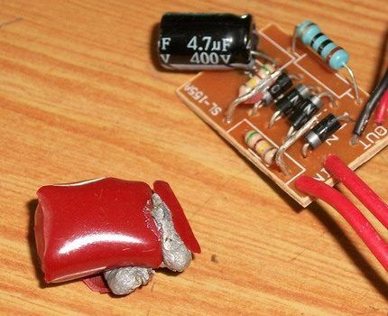 Swollen capacitor