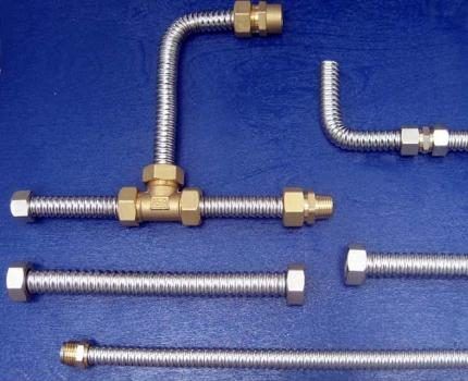 Bellows tubes for plumbing