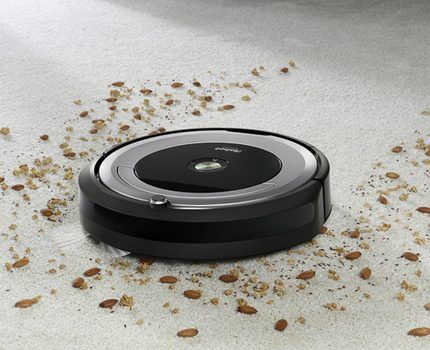 Cleaning with a robot vacuum cleaner