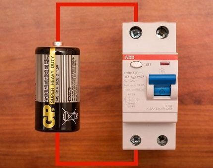 Checking the RCD using a battery