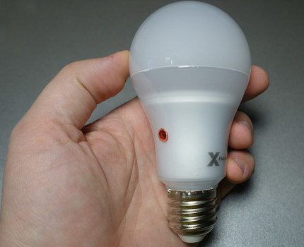 Smart light bulb design