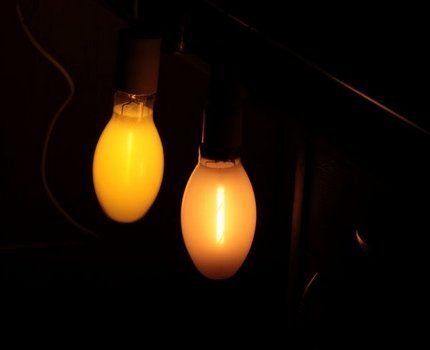 Sodium lamps in use