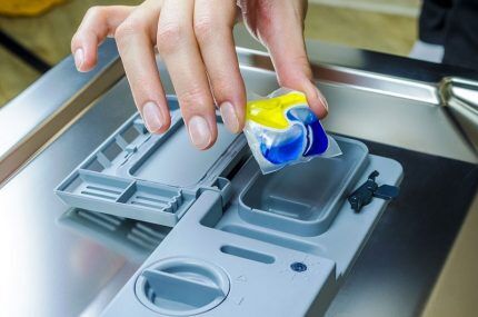 Dishwasher detergent