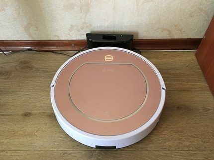 Robot vacuum cleaner design