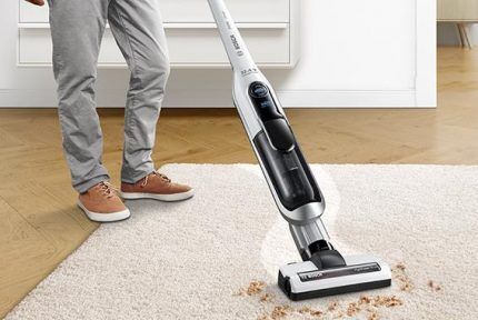 Máy hút bụi Bosch để làm sạch bụi và mảnh vụn