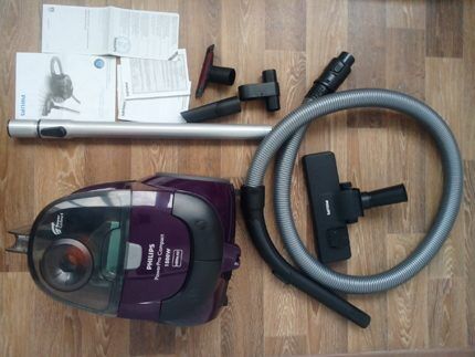Vacuum cleaner FC8472-01