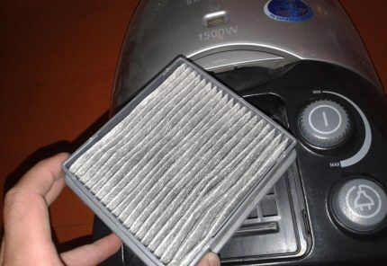 Cleaning the filter
