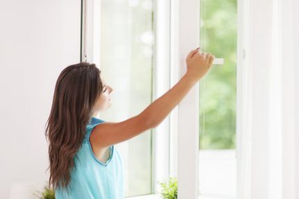 Verhogen van de luchtvochtigheid door ventilatie