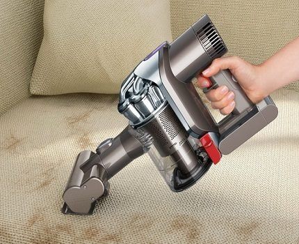 Handheld vacuum cleaner