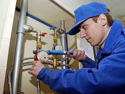 Installation of a water meter by specialists