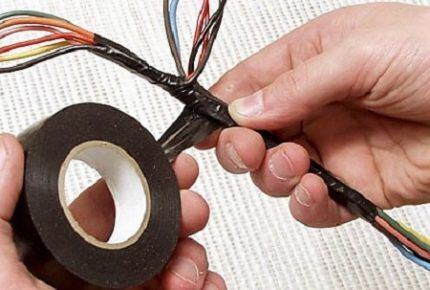 Electrical tape para sa pagprotekta sa mga wire