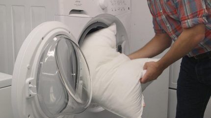 Washing a pillow in a washing machine