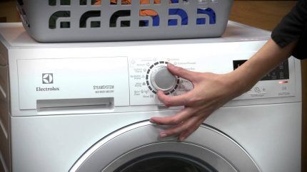 Selecting washing machine modes