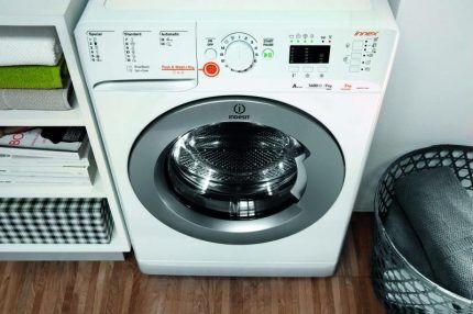 Machine d'Indesit