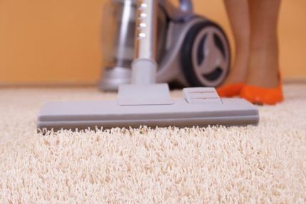 Carpet pile cleaning