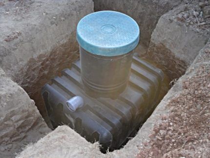 Plastic storage tanks in the drainage system