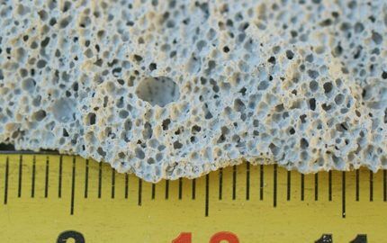 Porous structure of building materials