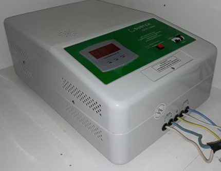 Relay voltage stabilizer