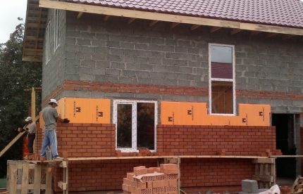 Thermal insulation of the house with Penoplex Basis