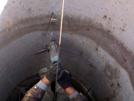 Connecting rings in a well