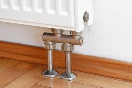 Radiateur avec arrivée d'eau par le bas